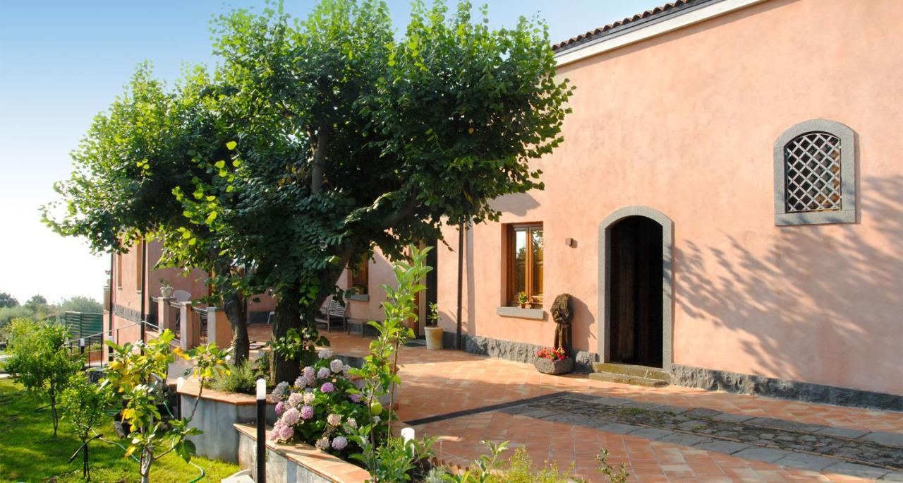 La Corte Di Bafe B&B "Slow Life" Zafferana Etnea Dış mekan fotoğraf