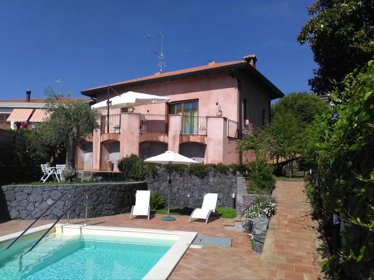 La Corte Di Bafe B&B "Slow Life" Zafferana Etnea Dış mekan fotoğraf