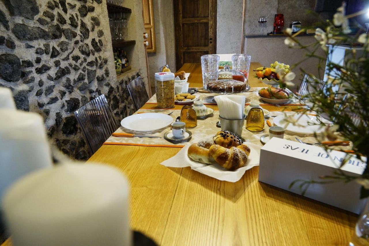 La Corte Di Bafe B&B "Slow Life" Zafferana Etnea Dış mekan fotoğraf